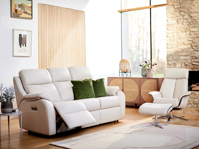 Kingsbury Leather HERO.Jpg A7825