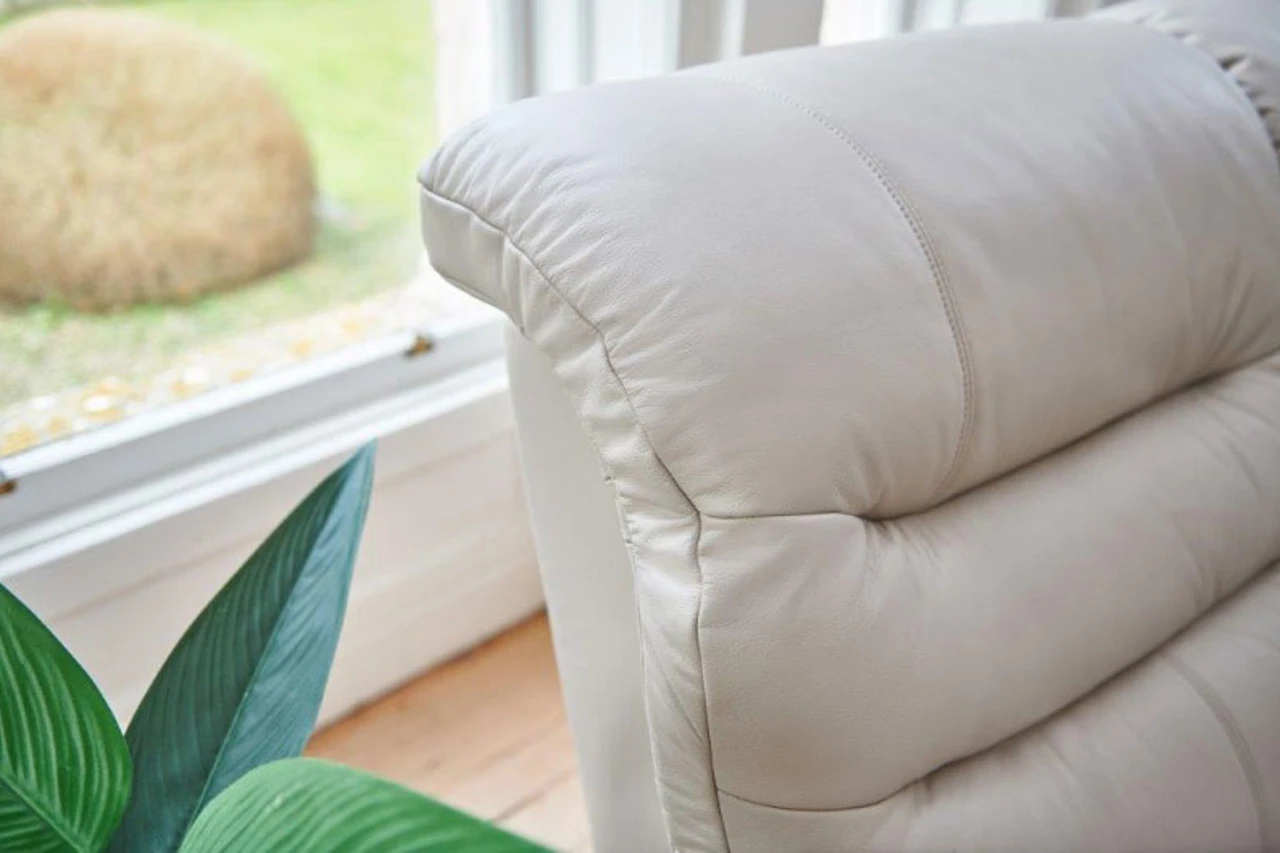 Ledbury Leather Feature2